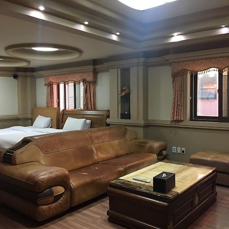 Nobless Hotel Кванджу Экстерьер фото