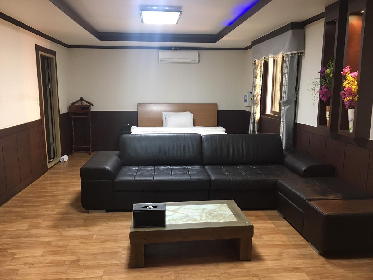Nobless Hotel Кванджу Экстерьер фото