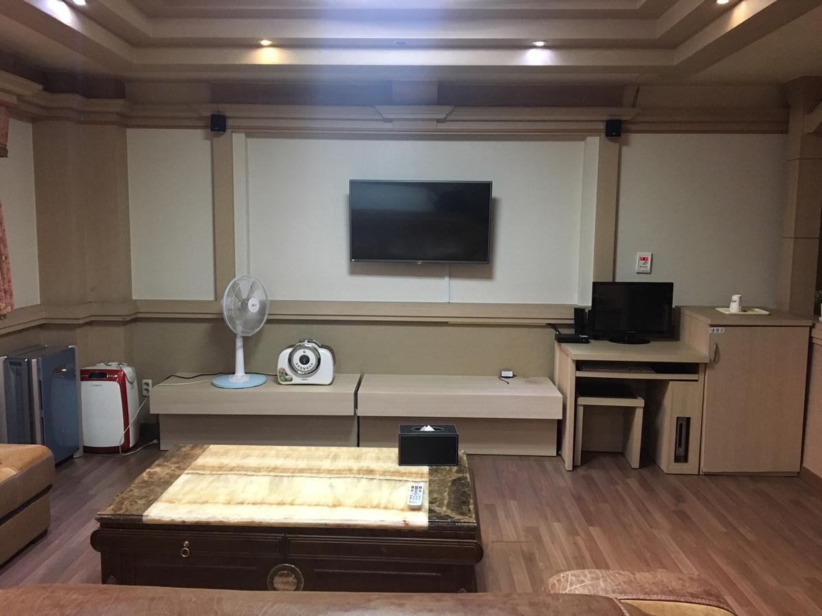 Nobless Hotel Кванджу Экстерьер фото